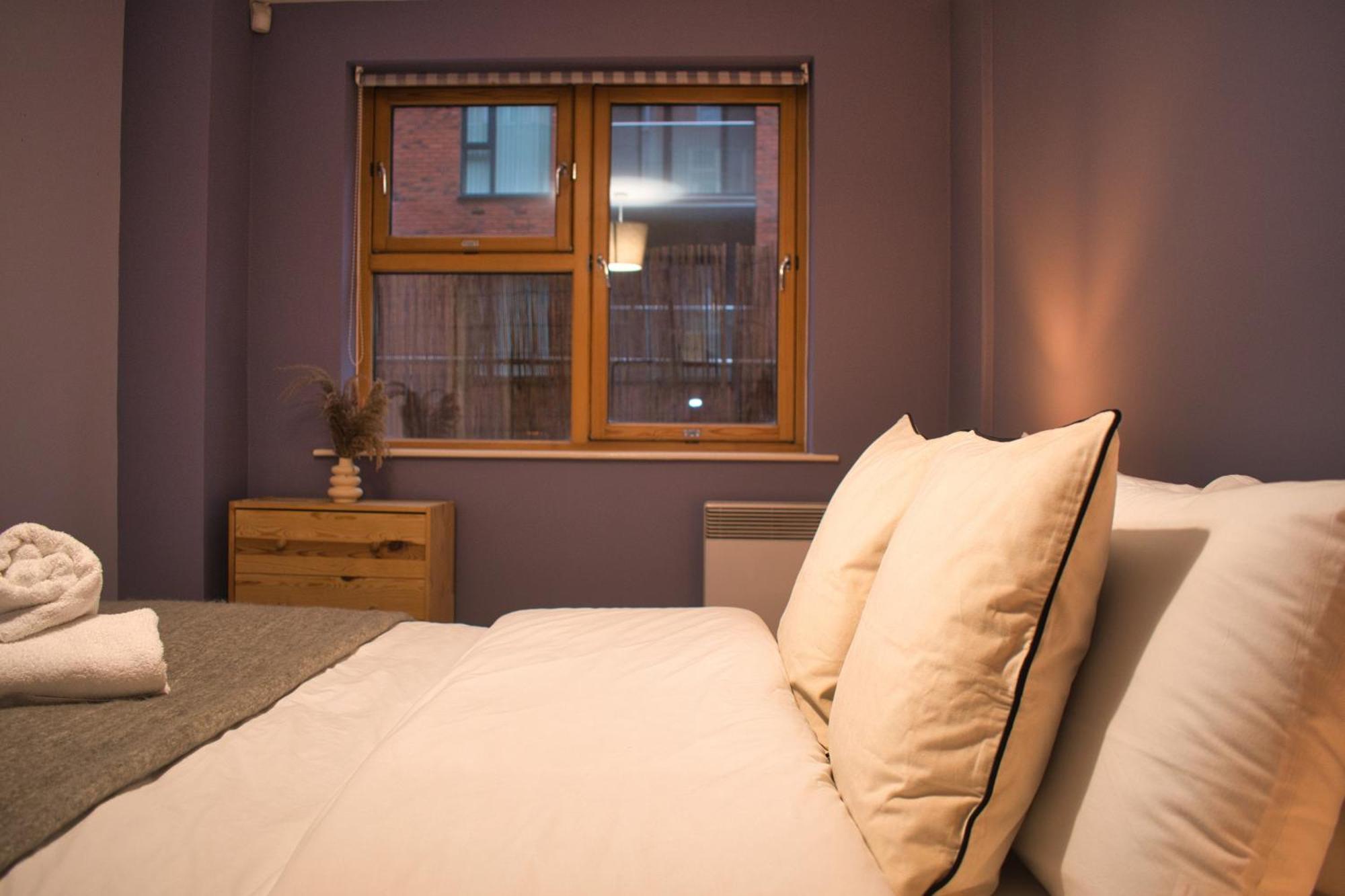 Spacious City Centre Apt - Free Parking - Ao Arena Manchester Eksteriør billede